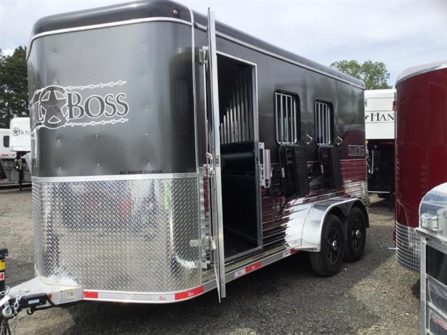 2016 Bison Trail Boss 7300BP 3 Horse Bumper Pull