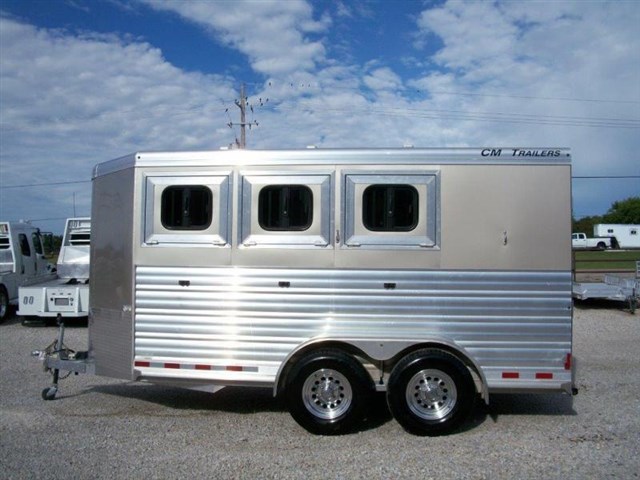 2015 CM Renegade 3 horse trailer