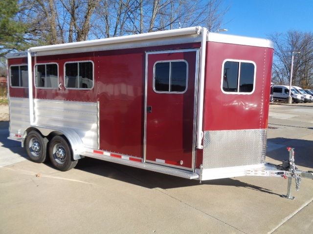 2016 Featherlite 9409 3 horse trailer w Escape Door, Awning
