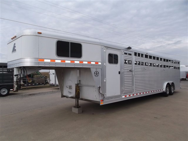 2008 Elite 30' Stock Combo trailer